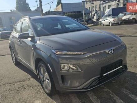 Серый Хендай Kona Electric, объемом двигателя 0 л и пробегом 39 тыс. км за 16900 $, фото 1 на Automoto.ua