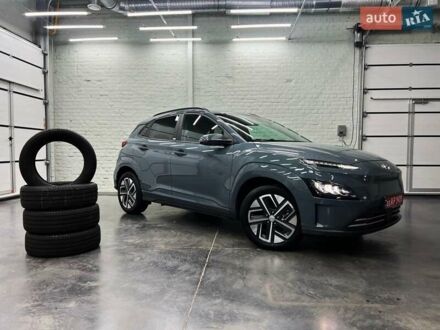 Хендай Kona Electric 2021 в Луцке на Automoto.ua Серый Хендай Kona Electric, объемом двигателя 0 л и пробегом 16 тыс. км за 17856 $, фото 1 на Automoto.ua