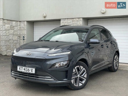 Серый Хендай Kona Electric, объемом двигателя 0 л и пробегом 57 тыс. км за 16790 $, фото 1 на Automoto.ua