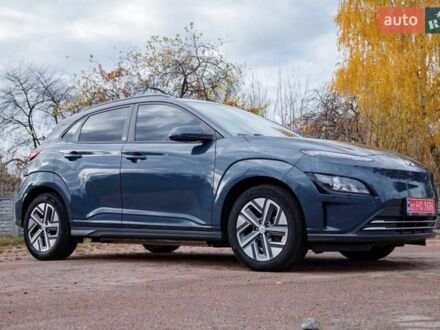 Серый Хендай Kona Electric, объемом двигателя 0 л и пробегом 46 тыс. км за 17950 $, фото 1 на Automoto.ua