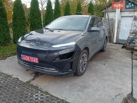Серый Хендай Kona Electric, объемом двигателя 0 л и пробегом 76 тыс. км за 16000 $, фото 1 на Automoto.ua