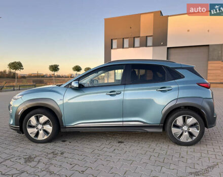 Синий Хендай Kona Electric, объемом двигателя 0 л и пробегом 127 тыс. км за 16400 $, фото 3 на Automoto.ua