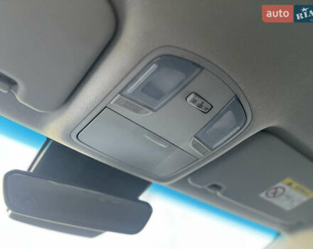 Синий Хендай Kona Electric, объемом двигателя 0 л и пробегом 127 тыс. км за 16400 $, фото 26 на Automoto.ua