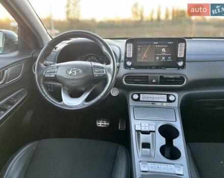 Синий Хендай Kona Electric, объемом двигателя 0 л и пробегом 127 тыс. км за 16400 $, фото 8 на Automoto.ua