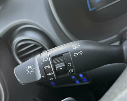 Синий Хендай Kona Electric, объемом двигателя 0 л и пробегом 127 тыс. км за 16400 $, фото 23 на Automoto.ua