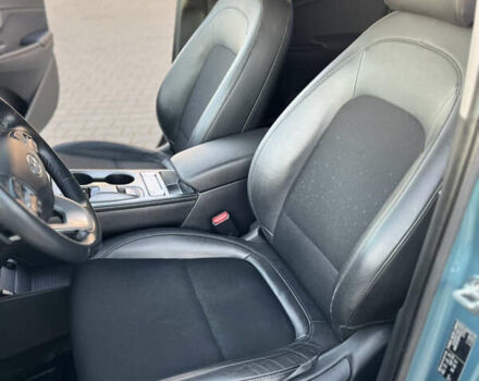 Синий Хендай Kona Electric, объемом двигателя 0 л и пробегом 127 тыс. км за 16400 $, фото 18 на Automoto.ua