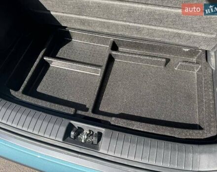 Синій Хендай Kona Electric, об'ємом двигуна 0 л та пробігом 140 тис. км за 17500 $, фото 25 на Automoto.ua