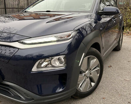Синий Хендай Kona Electric, объемом двигателя 0 л и пробегом 118 тыс. км за 16780 $, фото 7 на Automoto.ua