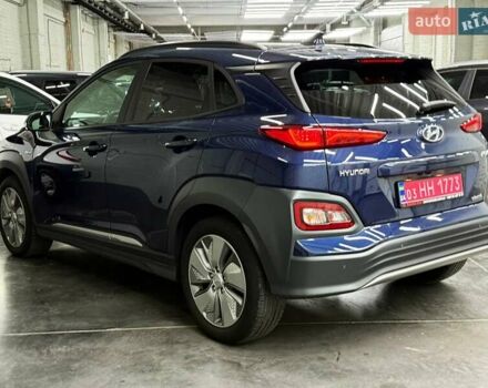 Синий Хендай Kona Electric, объемом двигателя 0 л и пробегом 128 тыс. км за 17625 $, фото 4 на Automoto.ua