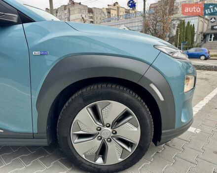 Синий Хендай Kona Electric, объемом двигателя 0 л и пробегом 134 тыс. км за 17800 $, фото 22 на Automoto.ua