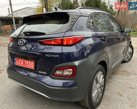 Синий Хендай Kona Electric, объемом двигателя 0 л и пробегом 118 тыс. км за 16780 $, фото 28 на Automoto.ua