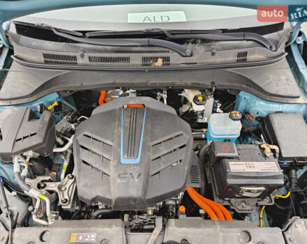 Синий Хендай Kona Electric, объемом двигателя 0 л и пробегом 38 тыс. км за 18800 $, фото 9 на Automoto.ua