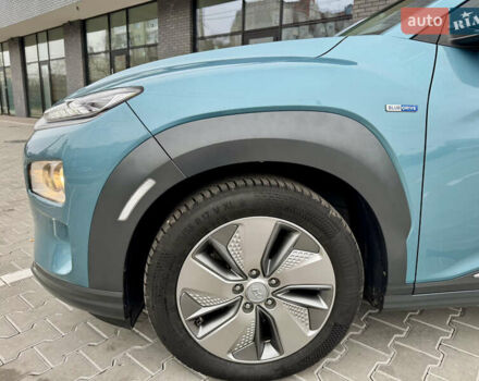 Синий Хендай Kona Electric, объемом двигателя 0 л и пробегом 134 тыс. км за 17800 $, фото 26 на Automoto.ua