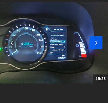 Синий Хендай Kona Electric, объемом двигателя 0 л и пробегом 134 тыс. км за 17800 $, фото 85 на Automoto.ua