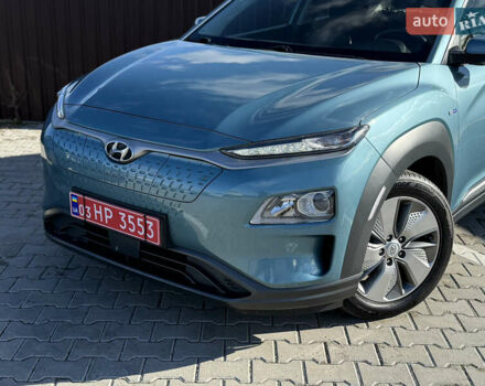 Синий Хендай Kona Electric, объемом двигателя 0 л и пробегом 165 тыс. км за 16800 $, фото 3 на Automoto.ua