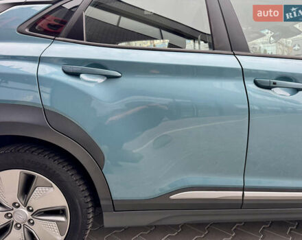 Синий Хендай Kona Electric, объемом двигателя 0 л и пробегом 134 тыс. км за 17800 $, фото 20 на Automoto.ua