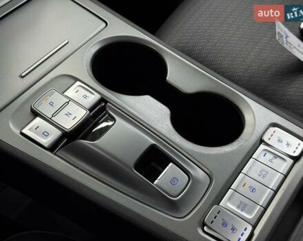 Синий Хендай Kona Electric, объемом двигателя 0 л и пробегом 128 тыс. км за 17625 $, фото 15 на Automoto.ua