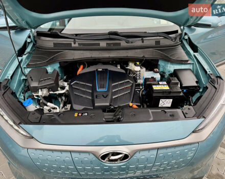 Синий Хендай Kona Electric, объемом двигателя 0 л и пробегом 134 тыс. км за 17800 $, фото 59 на Automoto.ua