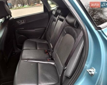 Синий Хендай Kona Electric, объемом двигателя 0 л и пробегом 107 тыс. км за 18400 $, фото 23 на Automoto.ua