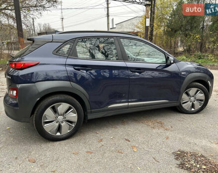 Синий Хендай Kona Electric, объемом двигателя 0 л и пробегом 118 тыс. км за 16780 $, фото 5 на Automoto.ua