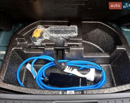 Синий Хендай Kona Electric, объемом двигателя 0 л и пробегом 107 тыс. км за 18400 $, фото 25 на Automoto.ua