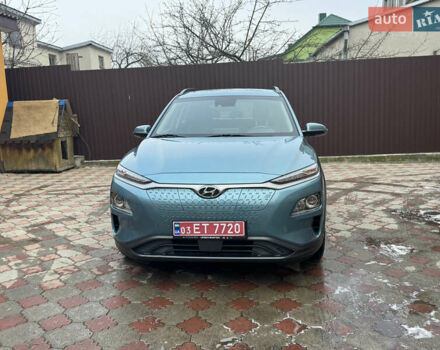 Синий Хендай Kona Electric, объемом двигателя 0 л и пробегом 55 тыс. км за 15800 $, фото 2 на Automoto.ua