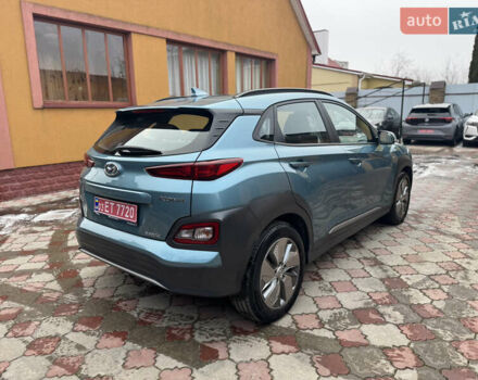 Синий Хендай Kona Electric, объемом двигателя 0 л и пробегом 55 тыс. км за 15800 $, фото 5 на Automoto.ua