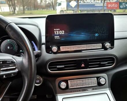 Синий Хендай Kona Electric, объемом двигателя 0 л и пробегом 107 тыс. км за 18400 $, фото 20 на Automoto.ua