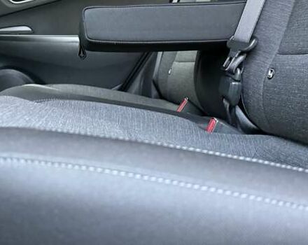 Синій Хендай Kona Electric, об'ємом двигуна 0 л та пробігом 74 тис. км за 16950 $, фото 85 на Automoto.ua