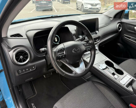 Синий Хендай Kona Electric, объемом двигателя 0 л и пробегом 50 тыс. км за 16500 $, фото 11 на Automoto.ua