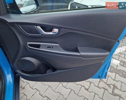 Синий Хендай Kona Electric, объемом двигателя 0 л и пробегом 95 тыс. км за 16600 $, фото 42 на Automoto.ua