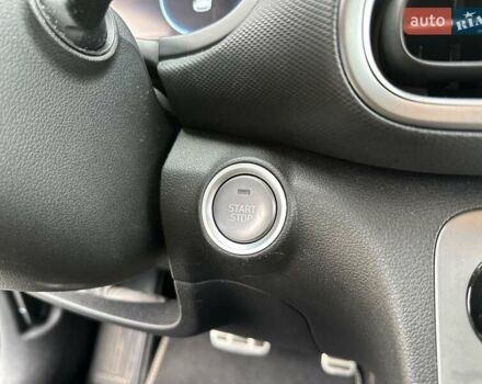 Синий Хендай Kona Electric, объемом двигателя 0 л и пробегом 49 тыс. км за 19950 $, фото 111 на Automoto.ua