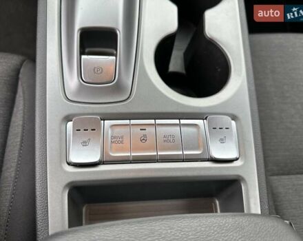 Синий Хендай Kona Electric, объемом двигателя 0 л и пробегом 49 тыс. км за 19950 $, фото 109 на Automoto.ua