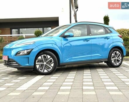 Синий Хендай Kona Electric, объемом двигателя 0 л и пробегом 49 тыс. км за 19950 $, фото 51 на Automoto.ua
