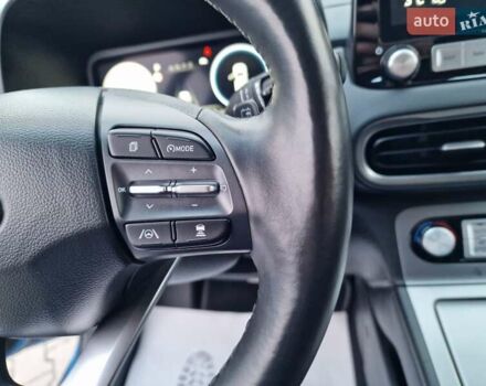 Синий Хендай Kona Electric, объемом двигателя 0 л и пробегом 95 тыс. км за 16600 $, фото 29 на Automoto.ua