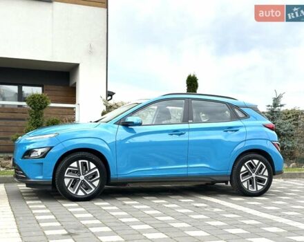 Синий Хендай Kona Electric, объемом двигателя 0 л и пробегом 49 тыс. км за 19950 $, фото 66 на Automoto.ua