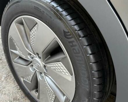 Синій Хендай Kona Electric, об'ємом двигуна 0 л та пробігом 74 тис. км за 16950 $, фото 27 на Automoto.ua