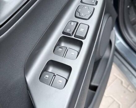 Синий Хендай Kona Electric, объемом двигателя 0 л и пробегом 60 тыс. км за 16300 $, фото 18 на Automoto.ua