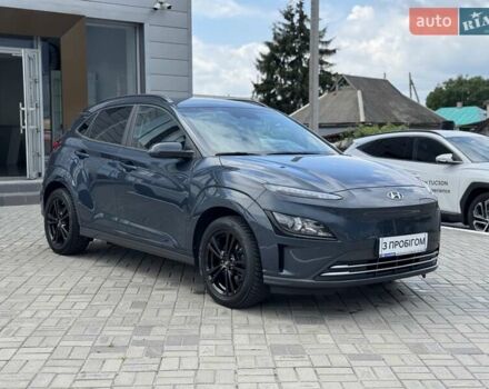 Синий Хендай Kona Electric, объемом двигателя 0 л и пробегом 84 тыс. км за 17900 $, фото 2 на Automoto.ua