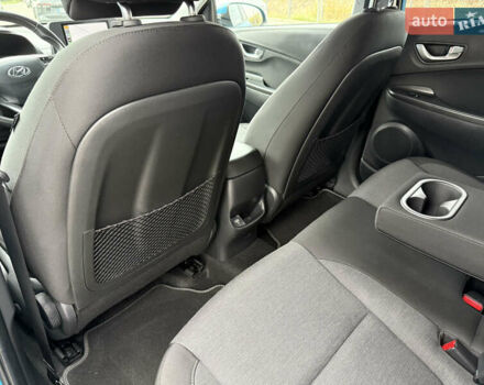 Синий Хендай Kona Electric, объемом двигателя 0 л и пробегом 50 тыс. км за 16500 $, фото 18 на Automoto.ua