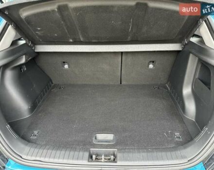 Синий Хендай Kona Electric, объемом двигателя 0 л и пробегом 49 тыс. км за 19950 $, фото 130 на Automoto.ua