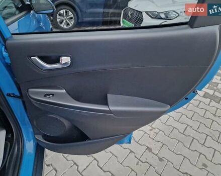 Синий Хендай Kona Electric, объемом двигателя 0 л и пробегом 95 тыс. км за 16600 $, фото 40 на Automoto.ua