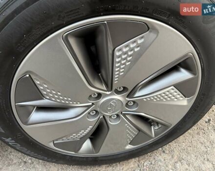Синій Хендай Kona Electric, об'ємом двигуна 0 л та пробігом 74 тис. км за 16950 $, фото 42 на Automoto.ua
