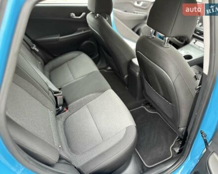 Синий Хендай Kona Electric, объемом двигателя 0 л и пробегом 49 тыс. км за 19950 $, фото 126 на Automoto.ua