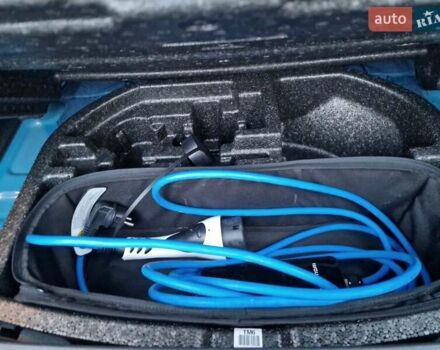 Синий Хендай Kona Electric, объемом двигателя 0 л и пробегом 95 тыс. км за 16600 $, фото 50 на Automoto.ua