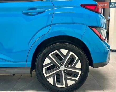 Синий Хендай Kona Electric, объемом двигателя 0 л и пробегом 31 тыс. км за 17700 $, фото 6 на Automoto.ua