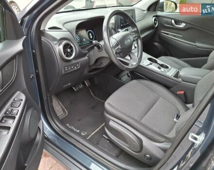 Синий Хендай Kona Electric, объемом двигателя 0 л и пробегом 110 тыс. км за 19200 $, фото 22 на Automoto.ua