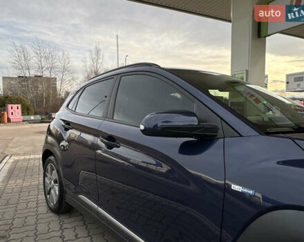 Синий Хендай Kona Electric, объемом двигателя 0 л и пробегом 65 тыс. км за 18500 $, фото 16 на Automoto.ua