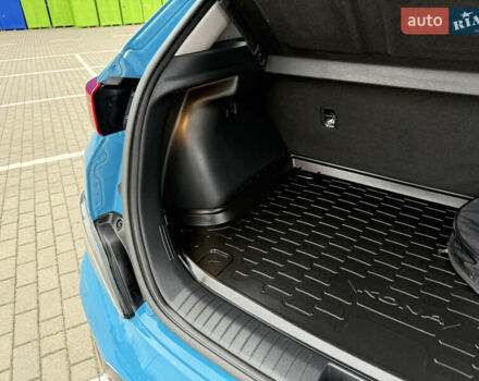 Синий Хендай Kona Electric, объемом двигателя 0 л и пробегом 50 тыс. км за 16500 $, фото 23 на Automoto.ua