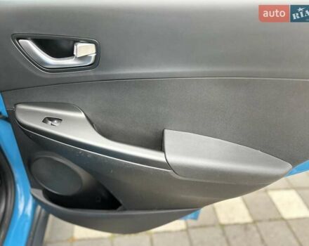 Синий Хендай Kona Electric, объемом двигателя 0 л и пробегом 49 тыс. км за 19950 $, фото 94 на Automoto.ua